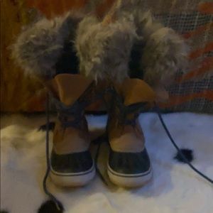Sorel 7.5 women’s snow boots